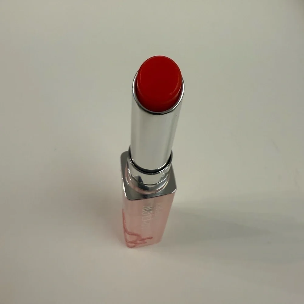 NWOT Addict Lip Glow Balm Cherri Color